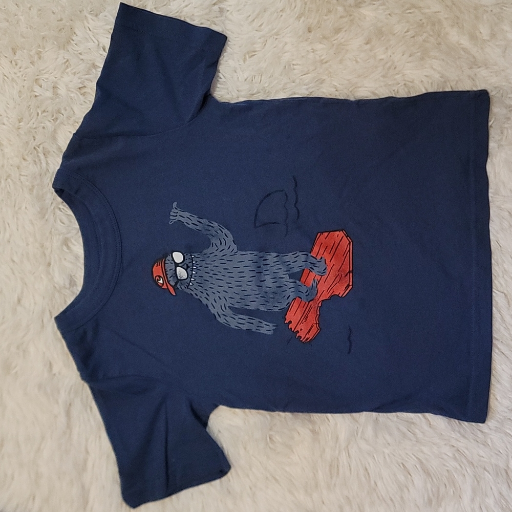 Boy's shirt, size 5